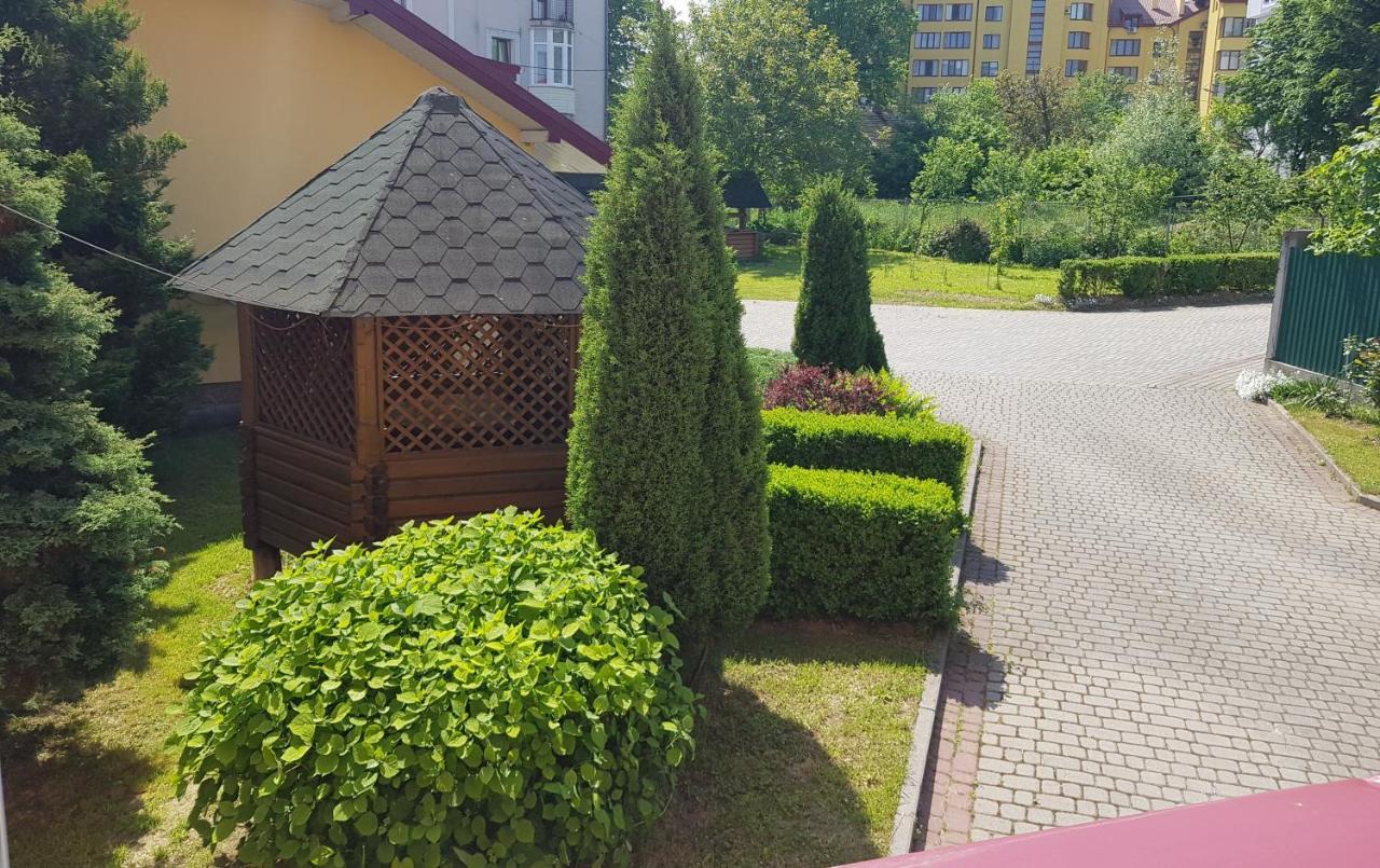 Villa Kameliya Truskavets Eksteriør bilde